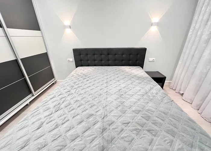 Green Zone Apartment